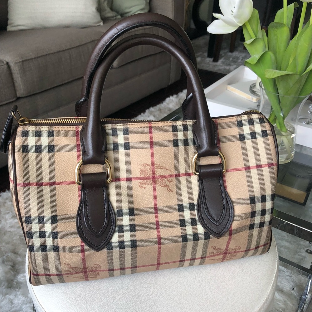 Authentic Burberry Bag - Picture 2 of 8